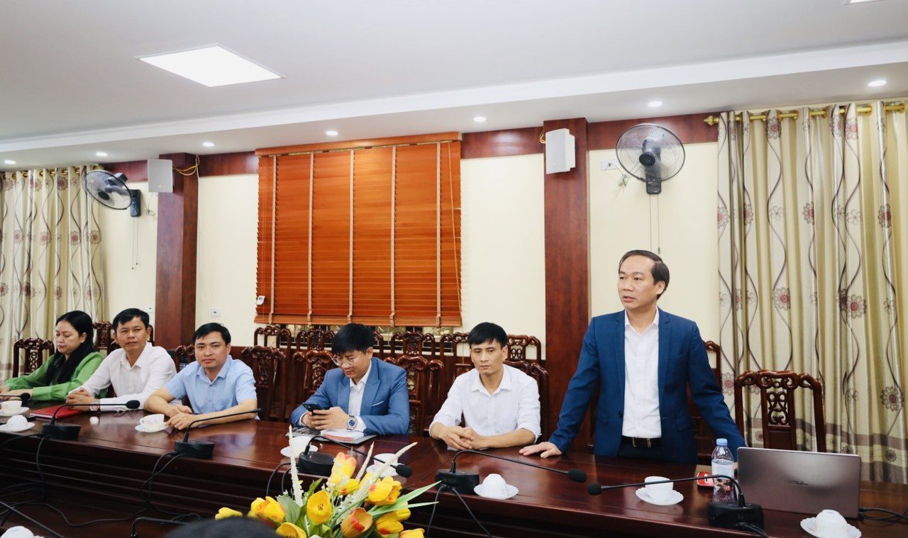 TS. Nguyễn Ngọc Hiếu - Hiệu trưởng Nhà trường phát biểu