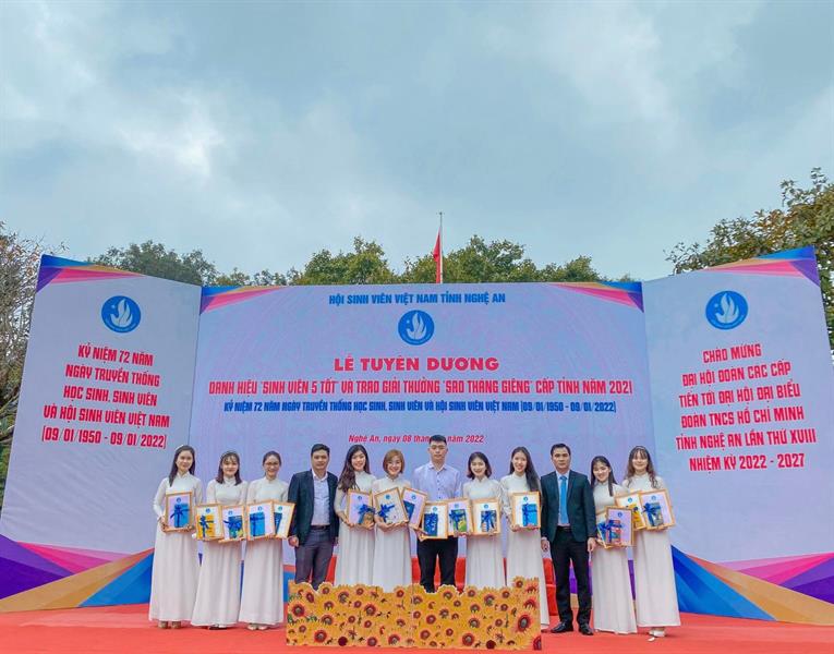 Các hoạt động chào mừng kỷ niệm 72 năm ngày truyền thống HSSV và Hội sinh viên Việt Nam (9/1/1950 - 9/1/2022)