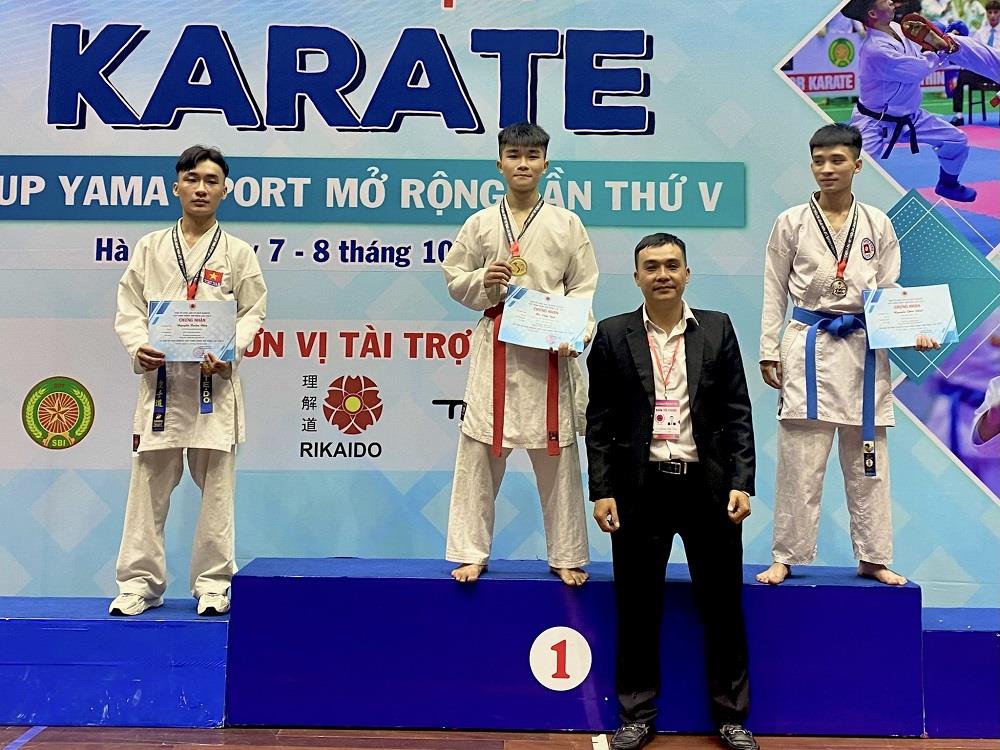 “Võ sĩ” NAUE giành huy chương Vàng tại Giải vô địch Karate Cup Yama Sport mở rộng lần thứ V năm 2023