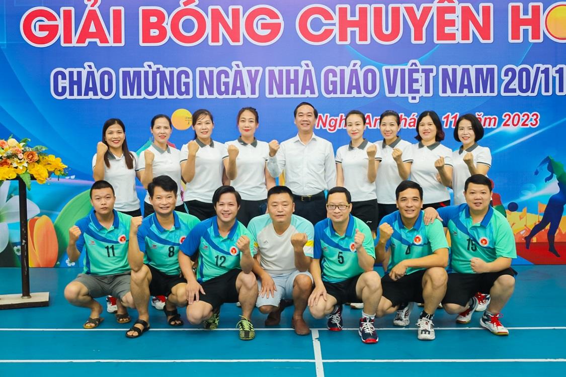 Khai mạc giải bóng chuyền hơi Khối thi đua các trường đại học, cao đẳng trên địa bàn tỉnh Nghệ An năm 2023