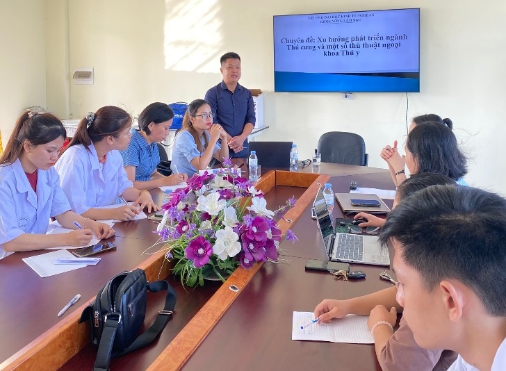 Seminar xu hướng phát triển ngành thú cưng và một số thủ thuật ngoại khoa thú y