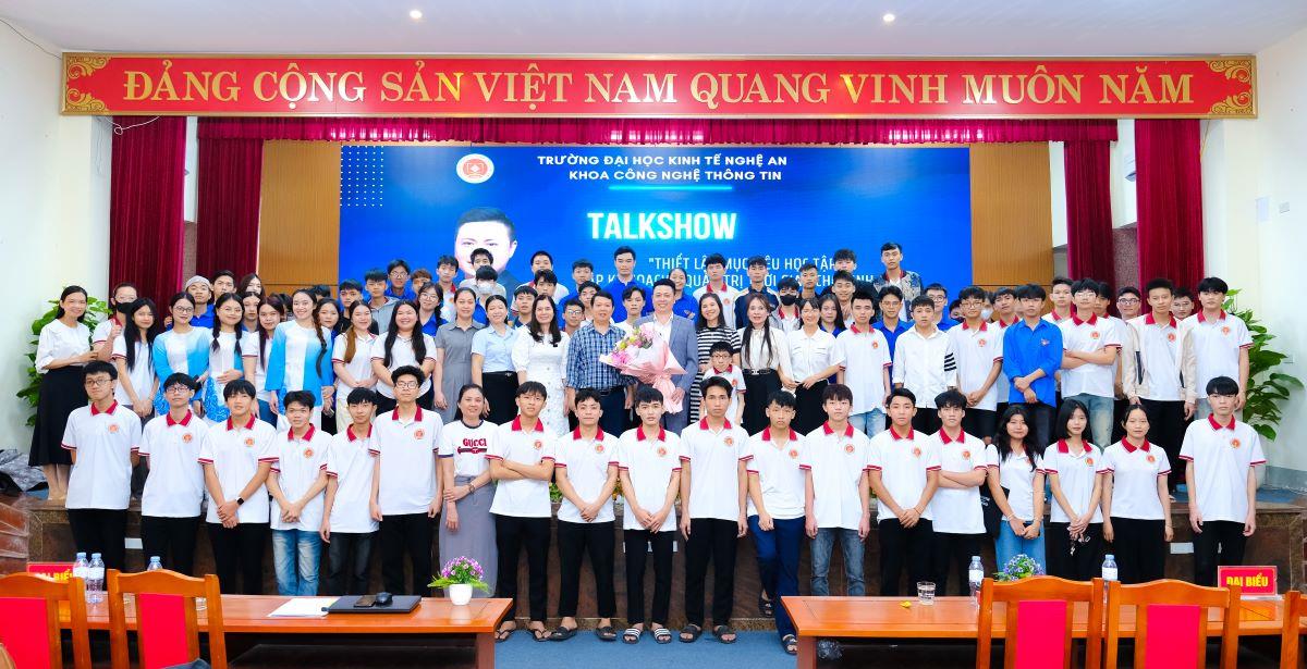 Talkshow với chủ đề “Thiết lập mục tiêu học tập - Lập kế hoạch - Quản trị thời gian cho Sinh viên