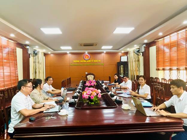 Trường Đại học Kinh tế Nghệ An tổ chức hội đồng nghiệm thu giáo trình Giải phẫu vật nuôi