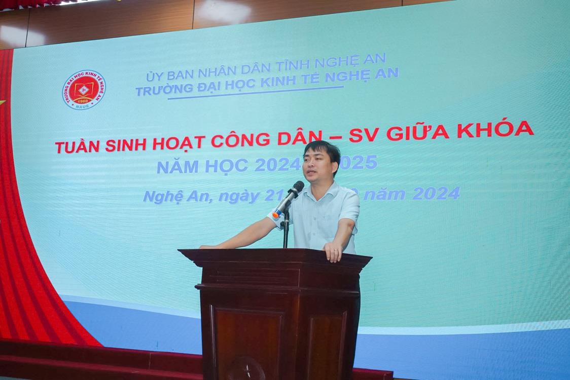 Trường Đại học Kinh tế Nghệ An tổ chức Tuần sinh hoạt công dân giữa khóa cho sinh viên năm học 2024-2025