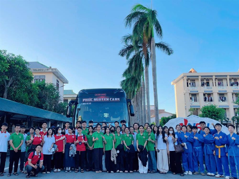 Mùa Trăng yêu thương – Lan tỏa từ những trái tim mang trong mình nhân ái, nhiệt huyết của tuổi trẻ NAU