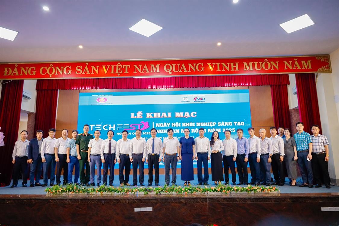 Techfest Nghệ An Open 2025 “Khát vọng Sông Lam – Vì một Việt Nam vươn mình”