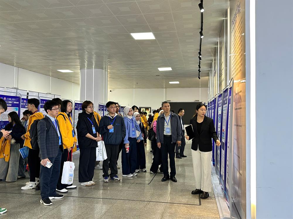 KHAI PHÁ TƯƠNG LAI CÔNG NGHỆ: ĐOÀN ĐẠI HỌC NGHỆ AN THAM GIA TRẠI NGHIÊN CỨU AI QUỐC TẾ TẠI TRUNG QUỐC!