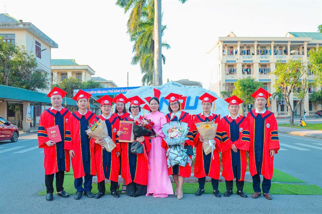 THƯ CHÚC MỪNG CÁC TÂN THẠC SĨ QUẢN TRỊ KINH DOANH KHÓA 1