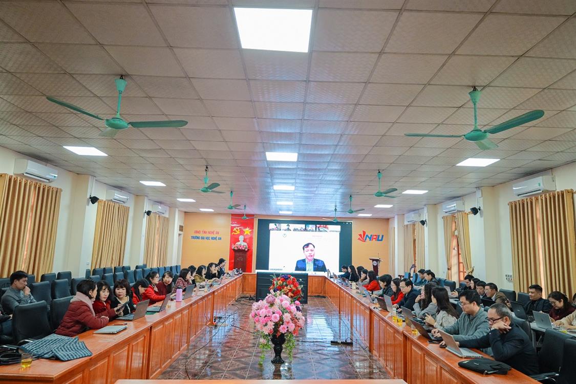 Trường Đại học Nghệ An chủ động triển khai bộ tiêu chuẩn kiểm định chất lượng chương trình đào tạo mới