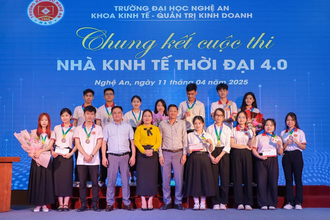 HÀNH TRÌNH BÙNG NỔ KIẾN THỨC – BỨT PHÁ BẢN LĨNH CỦA THẾ HỆ NHÀ KINH TẾ 4.0