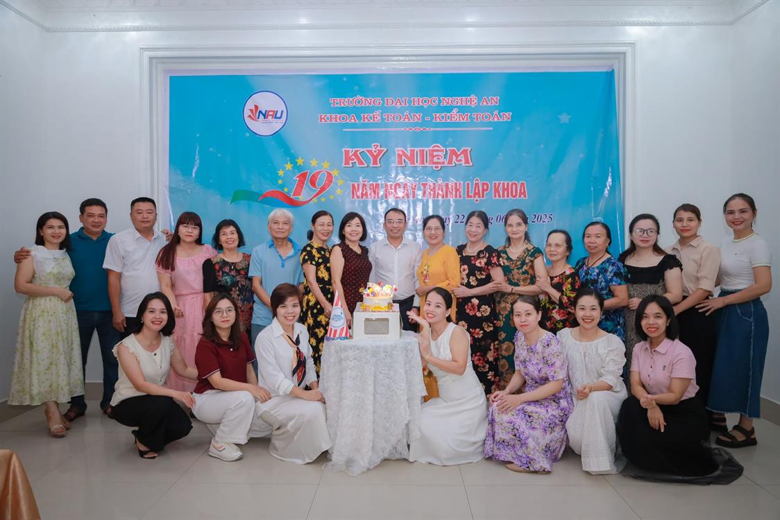 Khoa Kế toán - kiểm toán kỷ niệm 19 năm thành lập