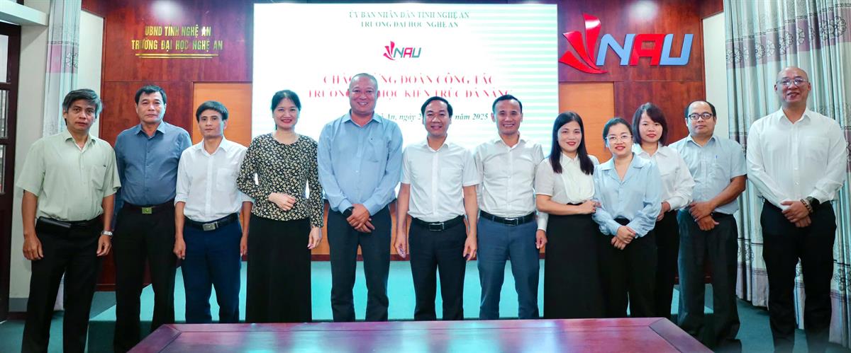 Đoàn công tác của Trường Đại học Kiến trúc Đà Nặng đến thăm quan và học tập kinh nghiệm tại Trường Đại học Nghệ An