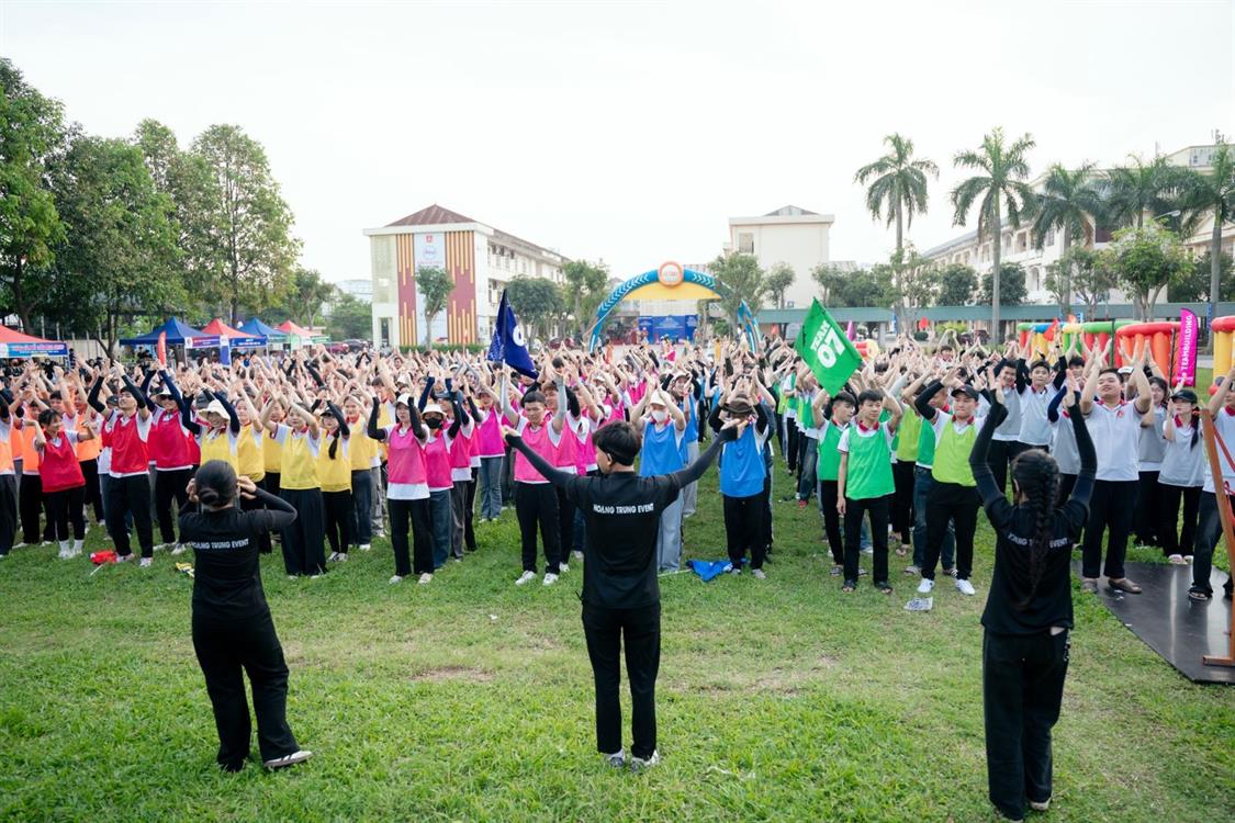 Nghị quyết về việc Thành lập Ban Tài chính và Cơ sở vật chất của Hội đồng trường Trường Đại học Nghệ An nhiệm kỳ 2025-2030