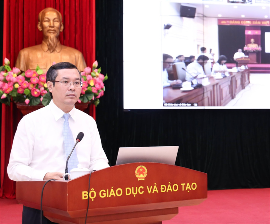 NAU tham dự Hội nghị trực tuyến triển khai phong trào“Cả nước thi đua đổi mới sáng tạo và chuyển đổi số” và “Bình dân học vụ số” ngành Giáo dục
