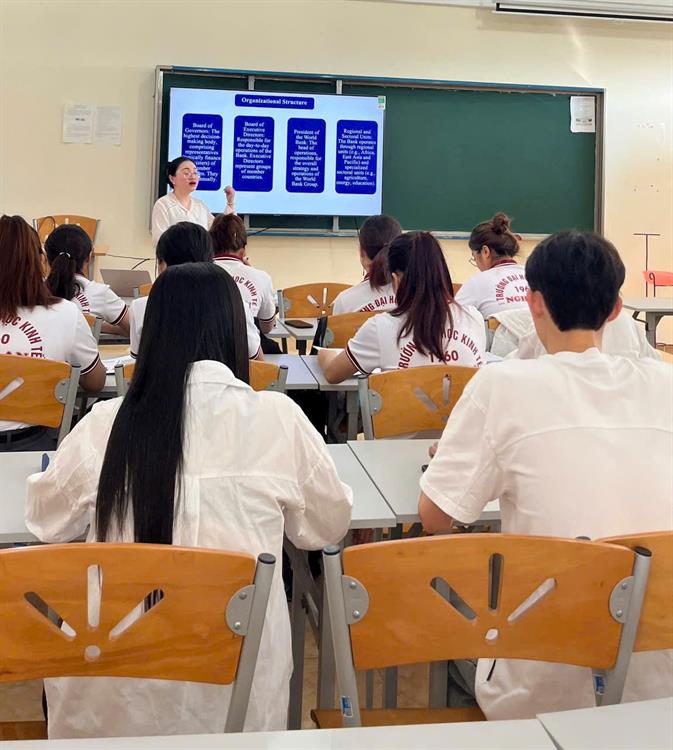 Tích hợp nhiều phương pháp giảng dạy tiên tiến giúp sinh viên Tài Chính – Ngân Hàng NAU phát triển tư duy và kỹ năng