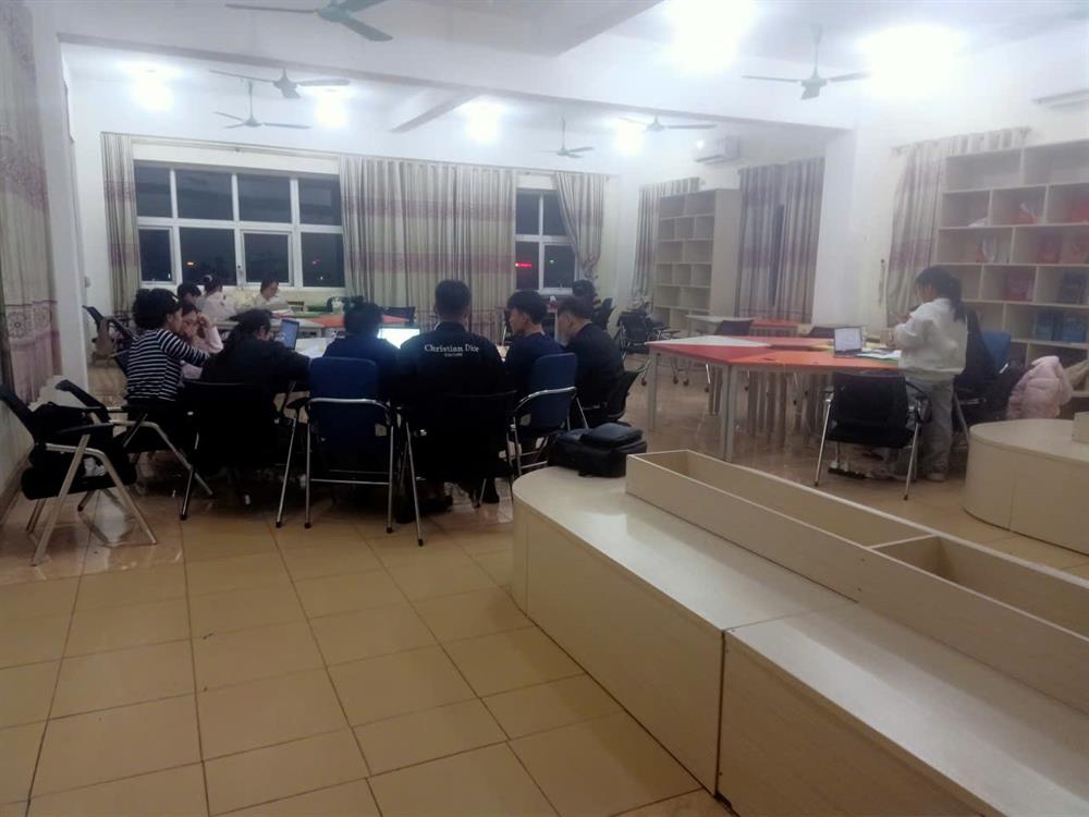 Thư viện Trường Đại học Nghệ An: Nâng cao năng lực phục vụ, đồng hành cùng sinh viên trong cao điểm kỳ thi kết thúc học phần