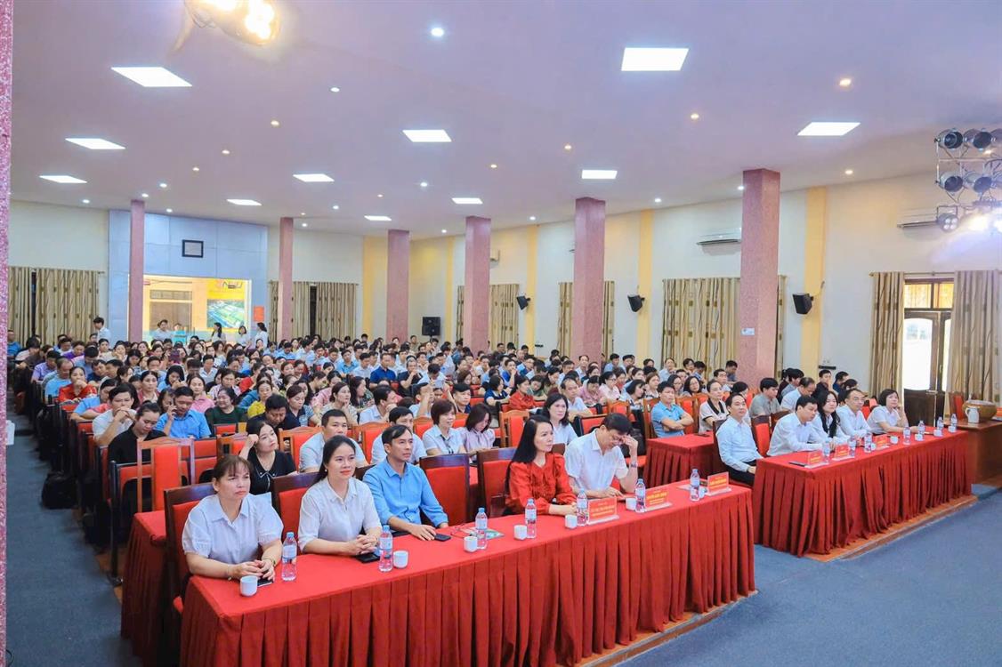 Khai mạc khoá bồi dưỡng 