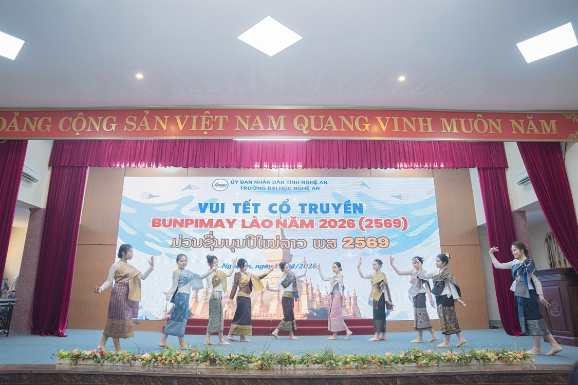 Trường Đại học Nghệ An (NAU) tổ chức các hoạt động đón tết Bunpimay - Gắn kết trái tim Việt - Lào