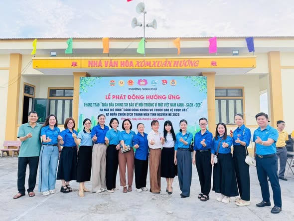 CÔNG ĐOÀN KHOA KINH TẾ - QUẢN TRỊ KINH DOANH THAM GIA HƯỞNG ỨNG PHONG TRÀO BẢO VỆ MÔI TRƯỜNG VÌ MỘT VIỆT NAM XANH – SẠCH – ĐẸP
