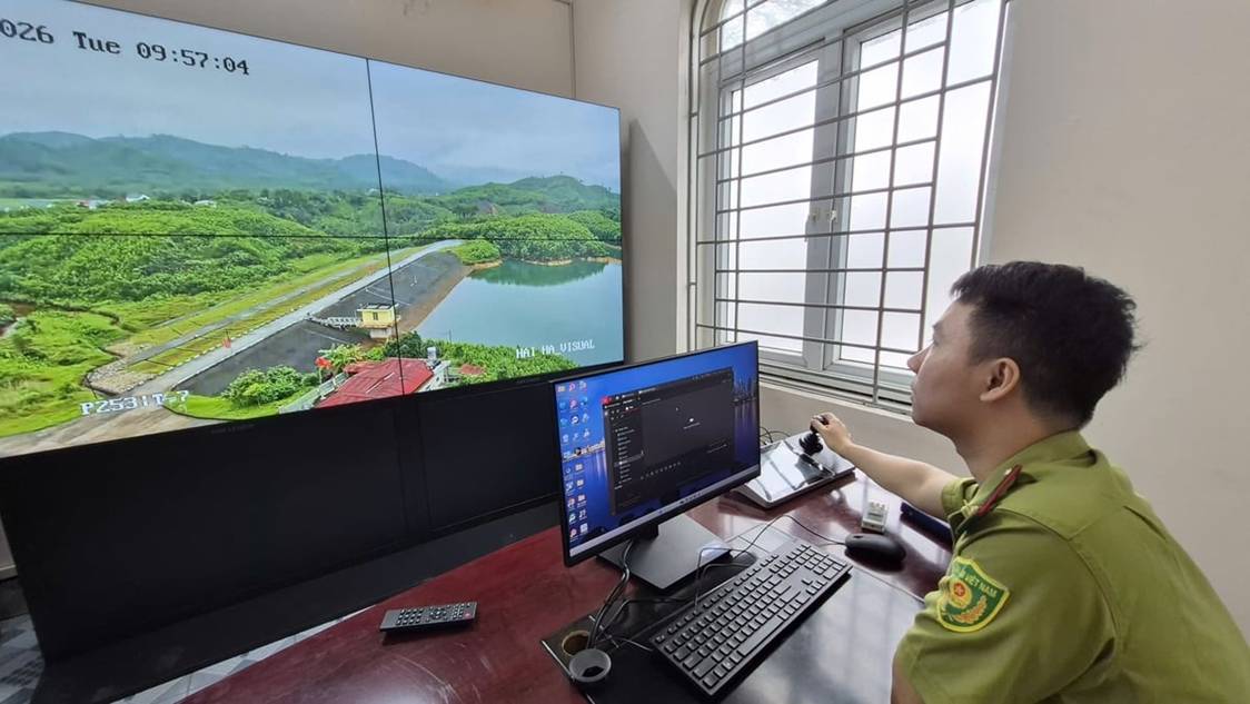 'Kiểm lâm số' giữ màu xanh đại ngàn