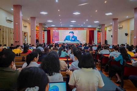 ĐẢNG BỘ TRƯỜNG ĐẠI HỌC NGHỆ AN: HỌC TẬP, QUÁN TRIỆT ĐỂ HÀNH ĐỘNG, ĐƯA NGHỊ QUYẾT VÀO THỰC TIỄN