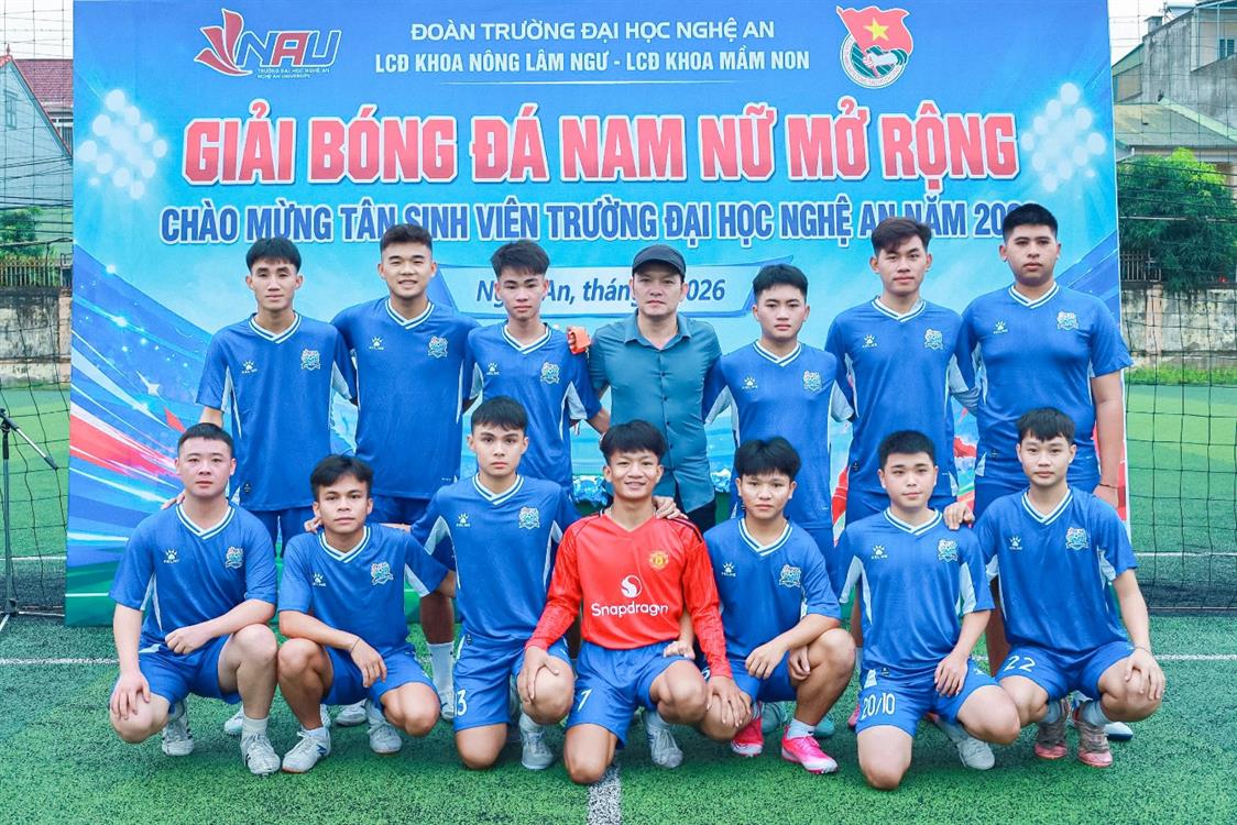 Sôi nổi lễ khai mạc giải bóng đá nam, nữ mở rộng 